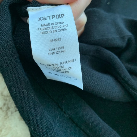 black bodycon dynamite dress with structured details size XS - Picture 3 of 4